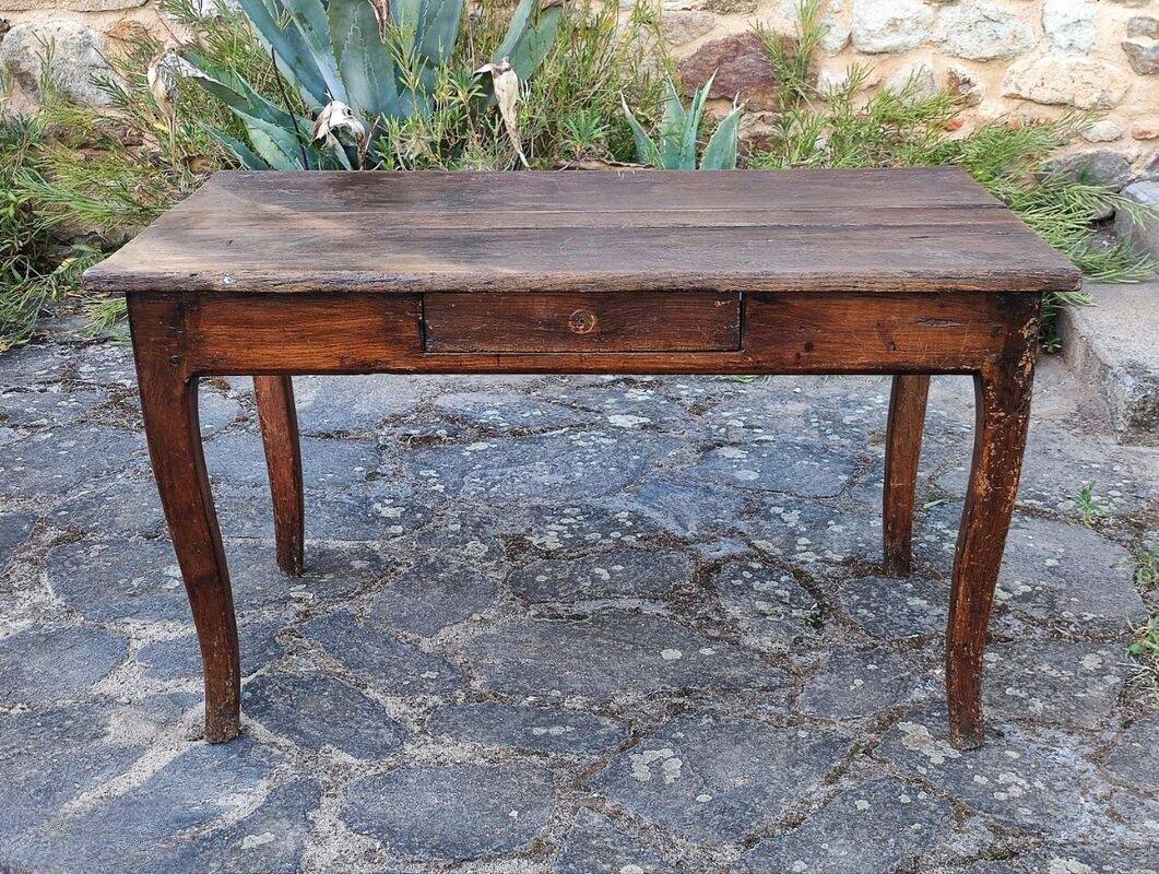 Table ancienne avec tiroir