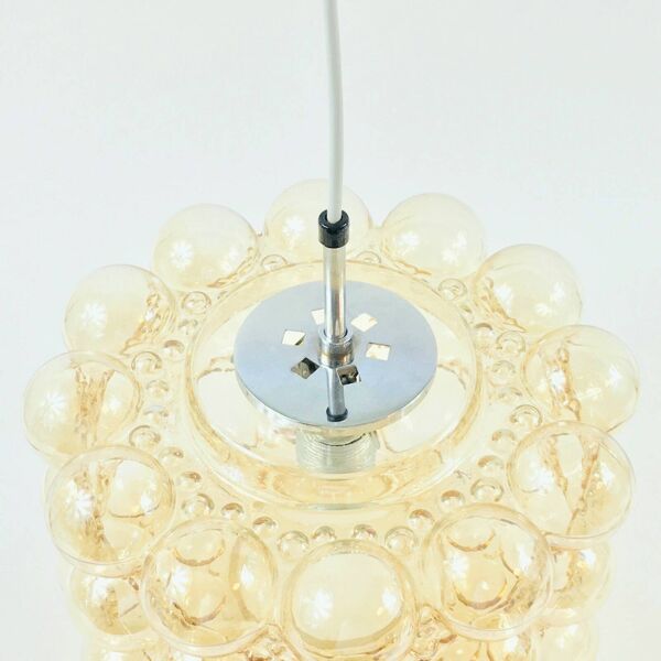 Grand plafonnier en verre bulle ambre de style mid-century par Helena Tynell, années 1960.