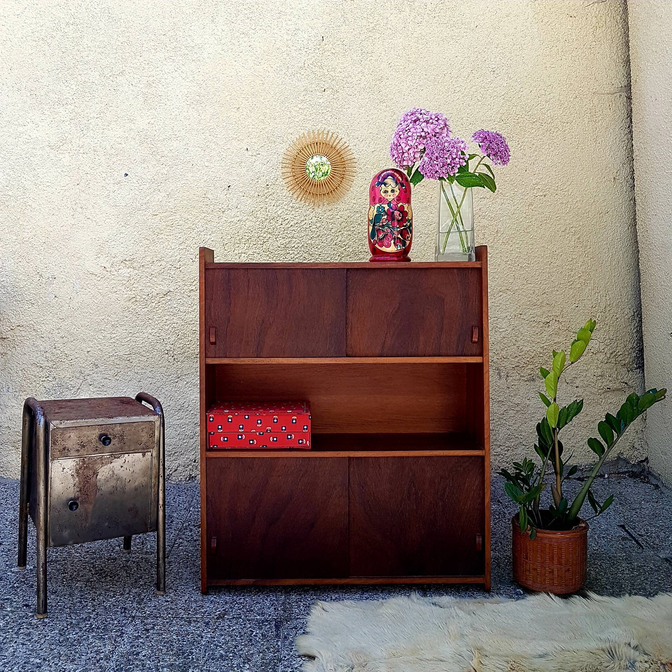 Library doors sliding vintage 50s