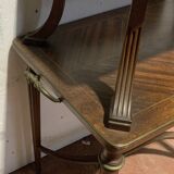 Table a desservir de style Louis XVI en acajou XIX siècle