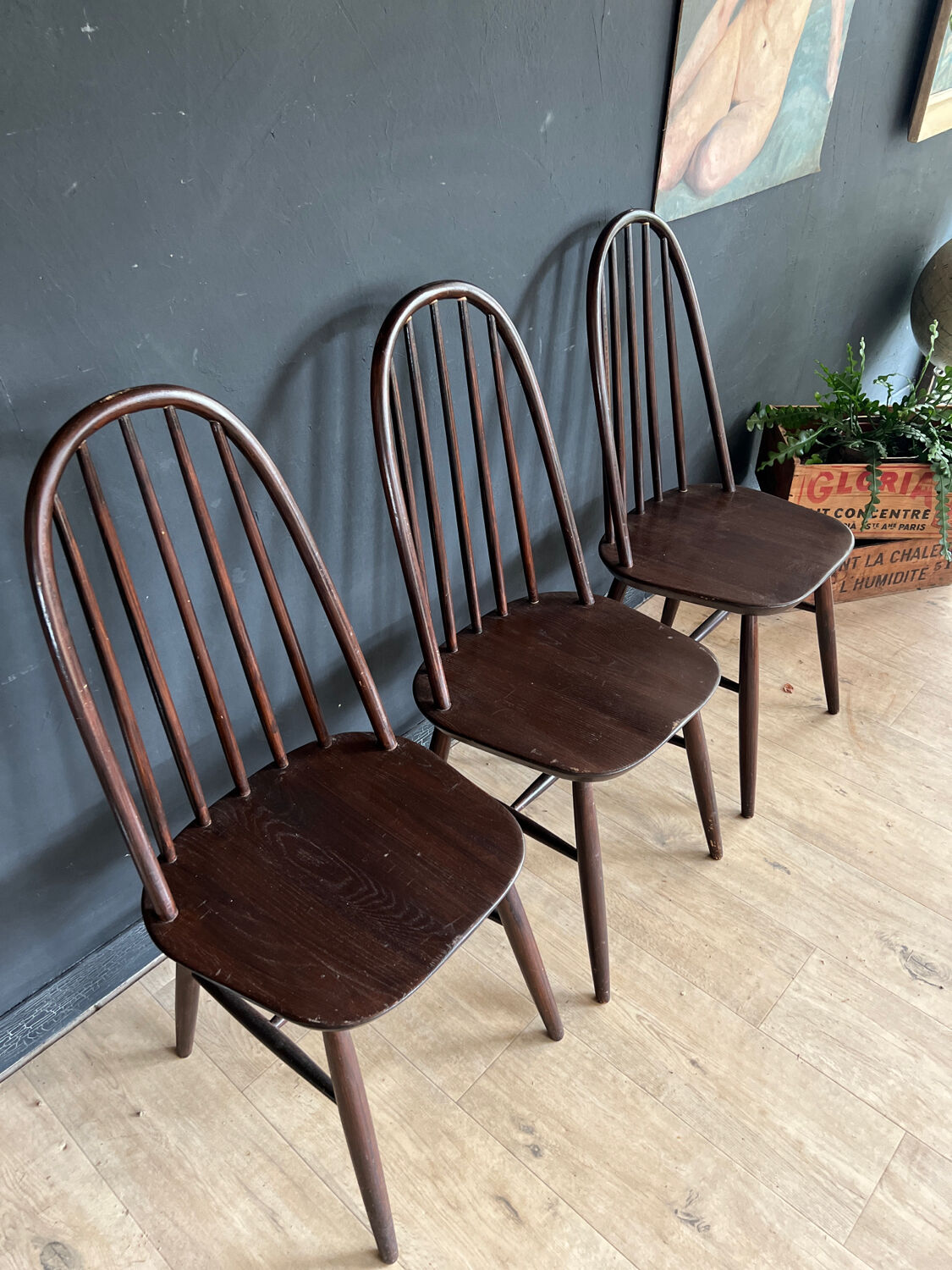 Trois chaises vintage