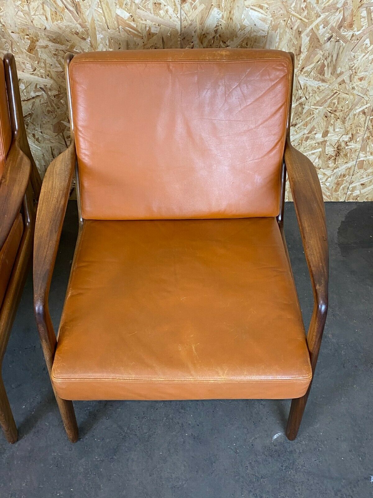 Paire de fauteuils 1970