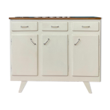 Buffet Mado low on feet compass