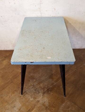 Tolix T55 kitchen table by Xavier Pauchard.