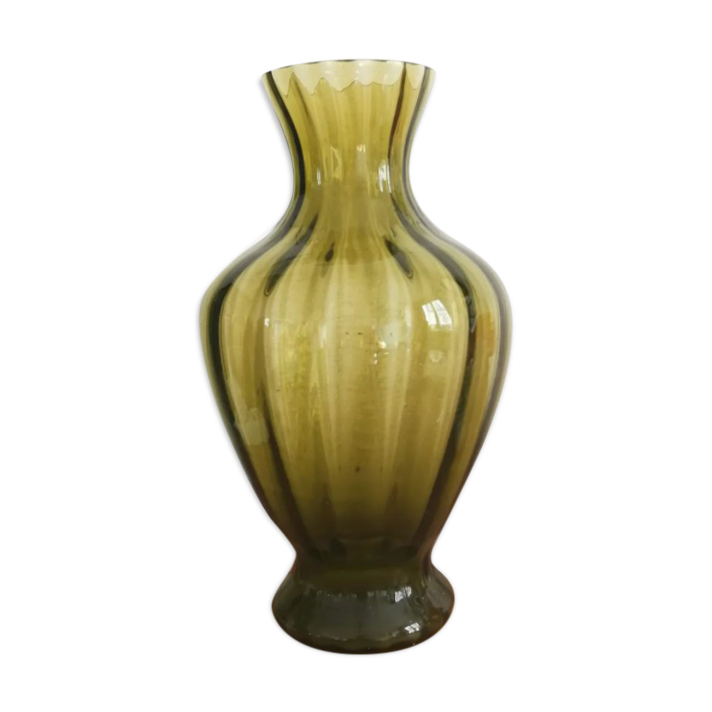 Glass vase