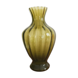Glass vase