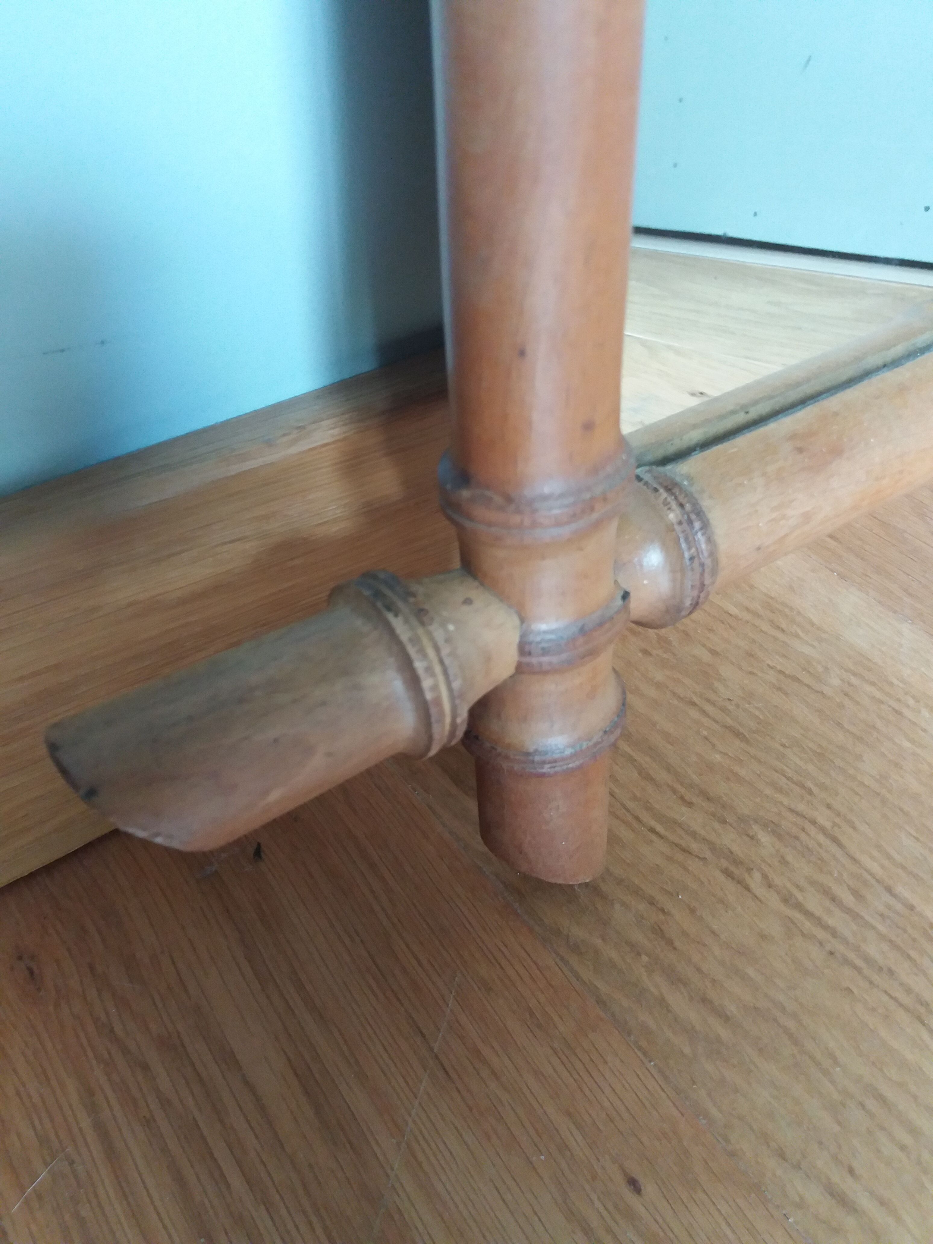 Bamboo mirror 47x41 cm