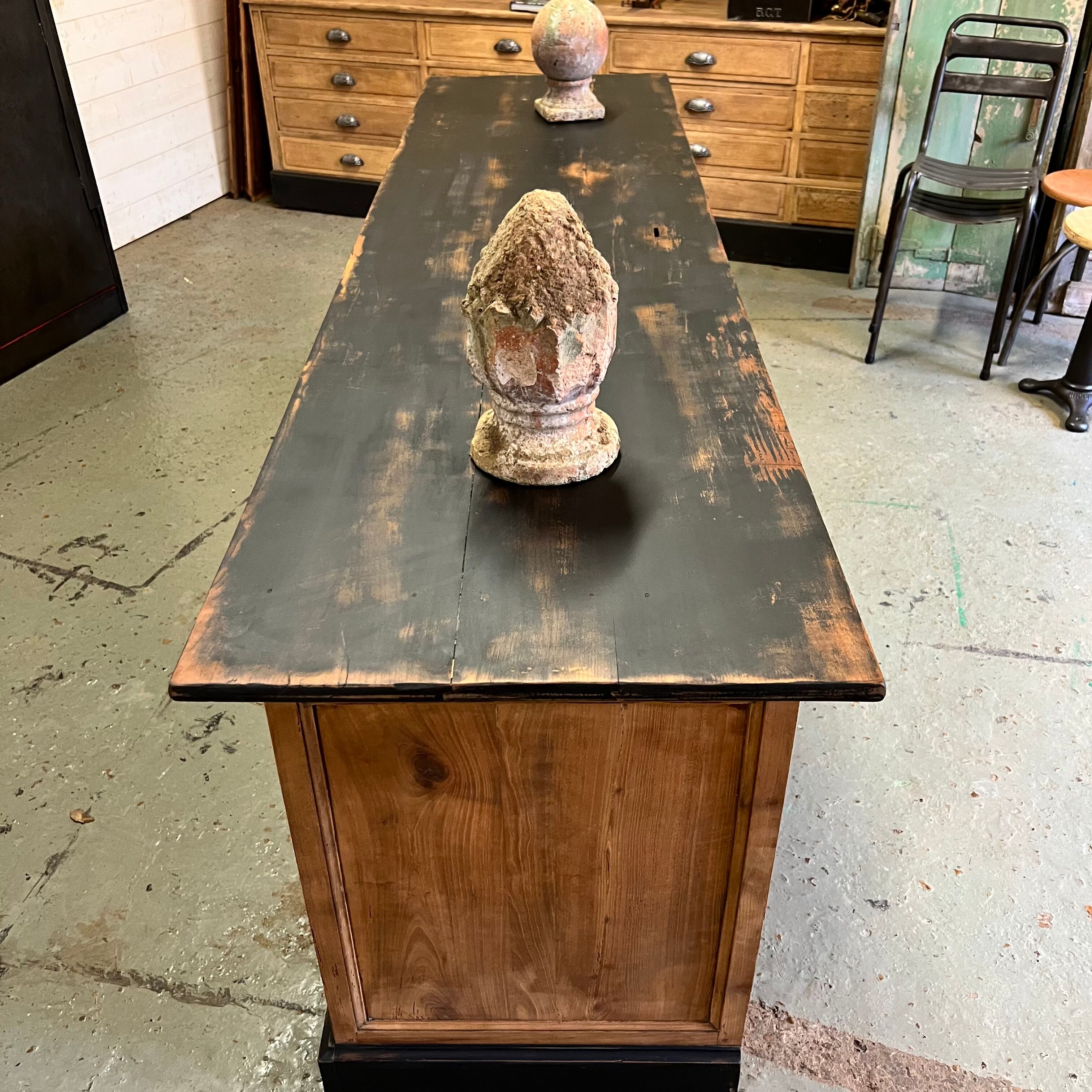 Counter of commerce beginning XX eme