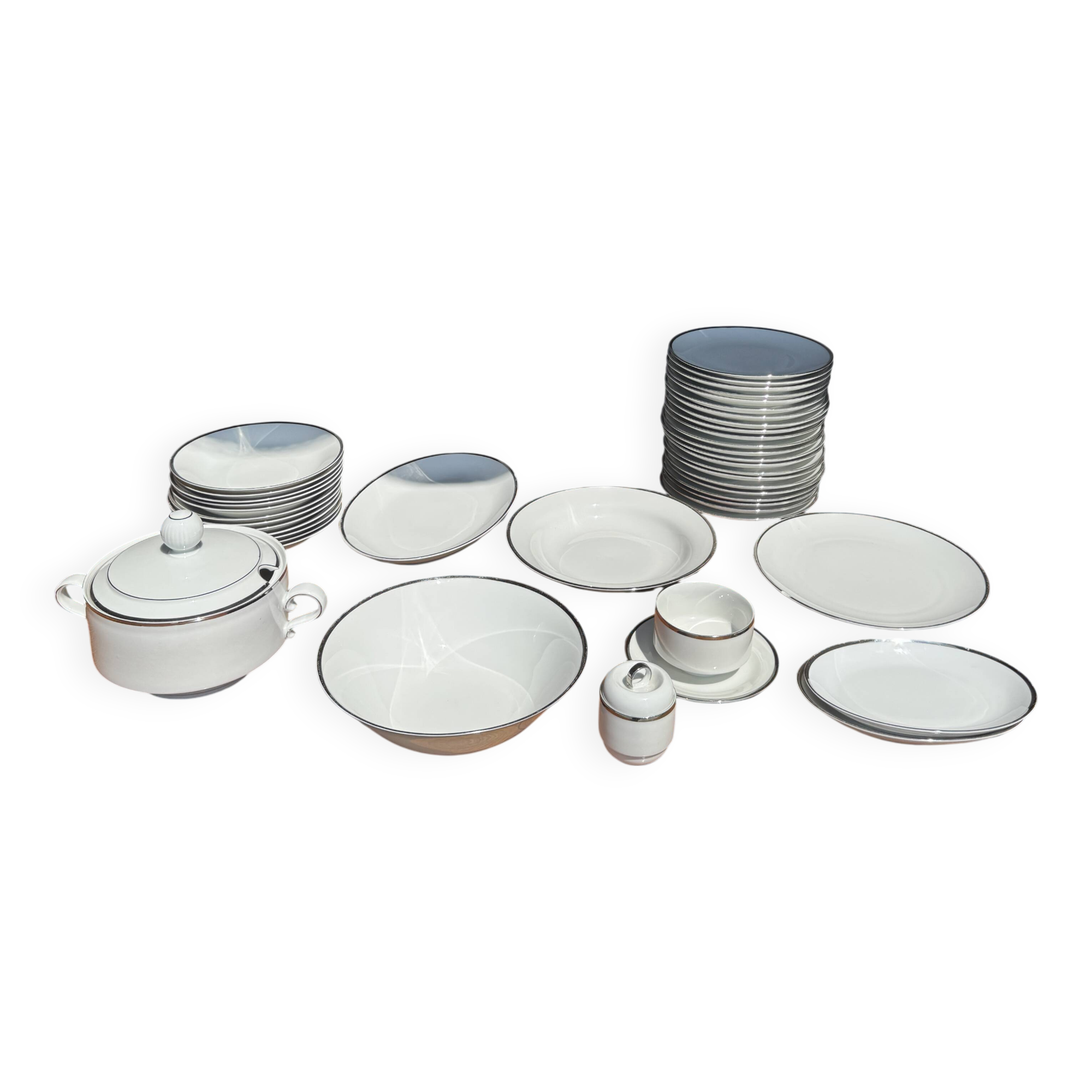 German porcelain service Winterling Marktleuthen Bavaria white