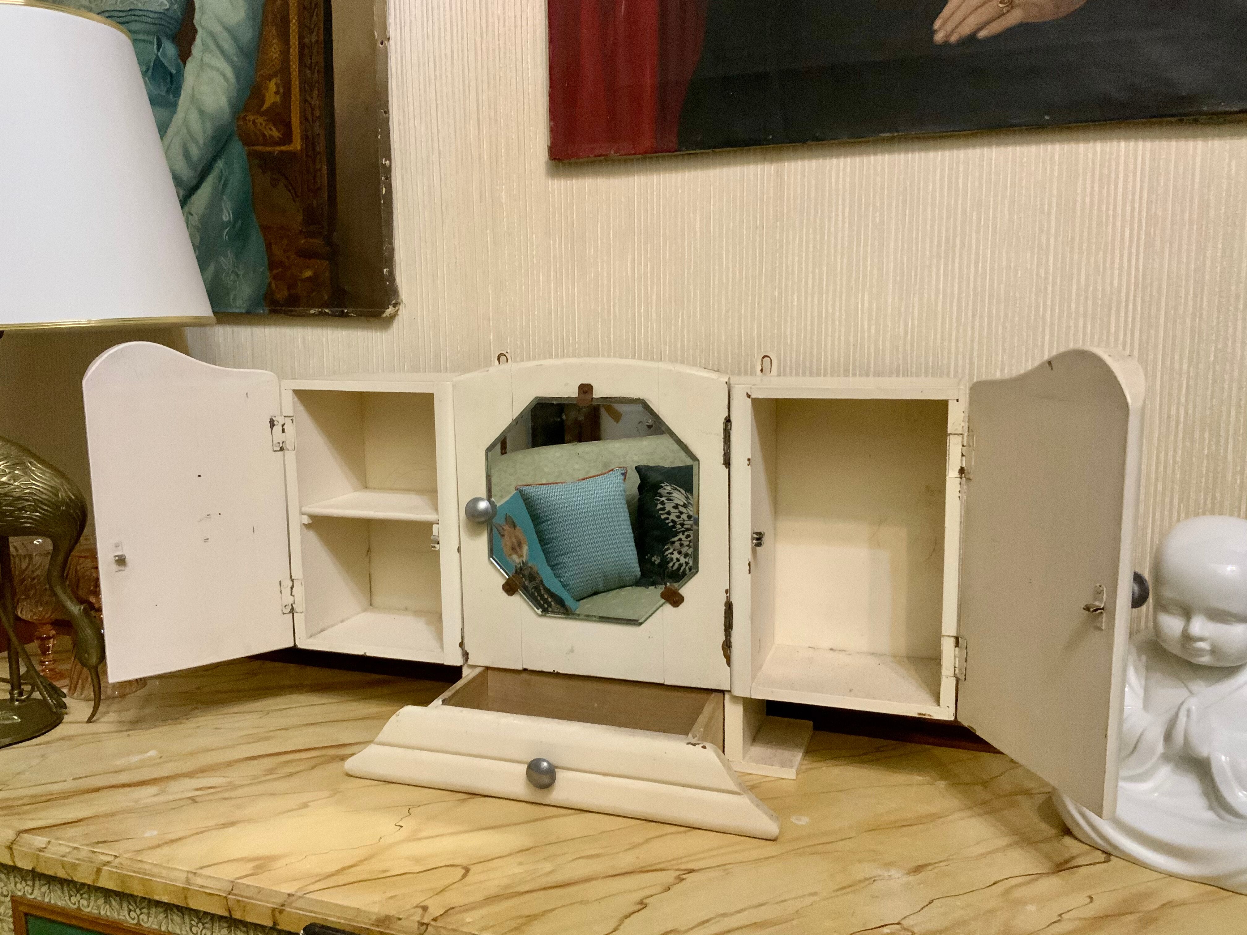 Art Deco toilet cabinet
