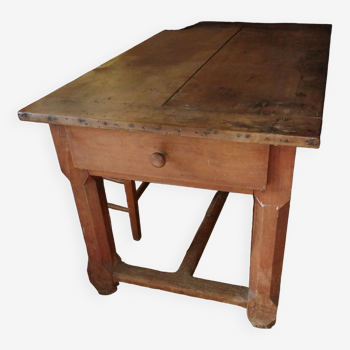 Table de ferme en merisier – xixe siècle