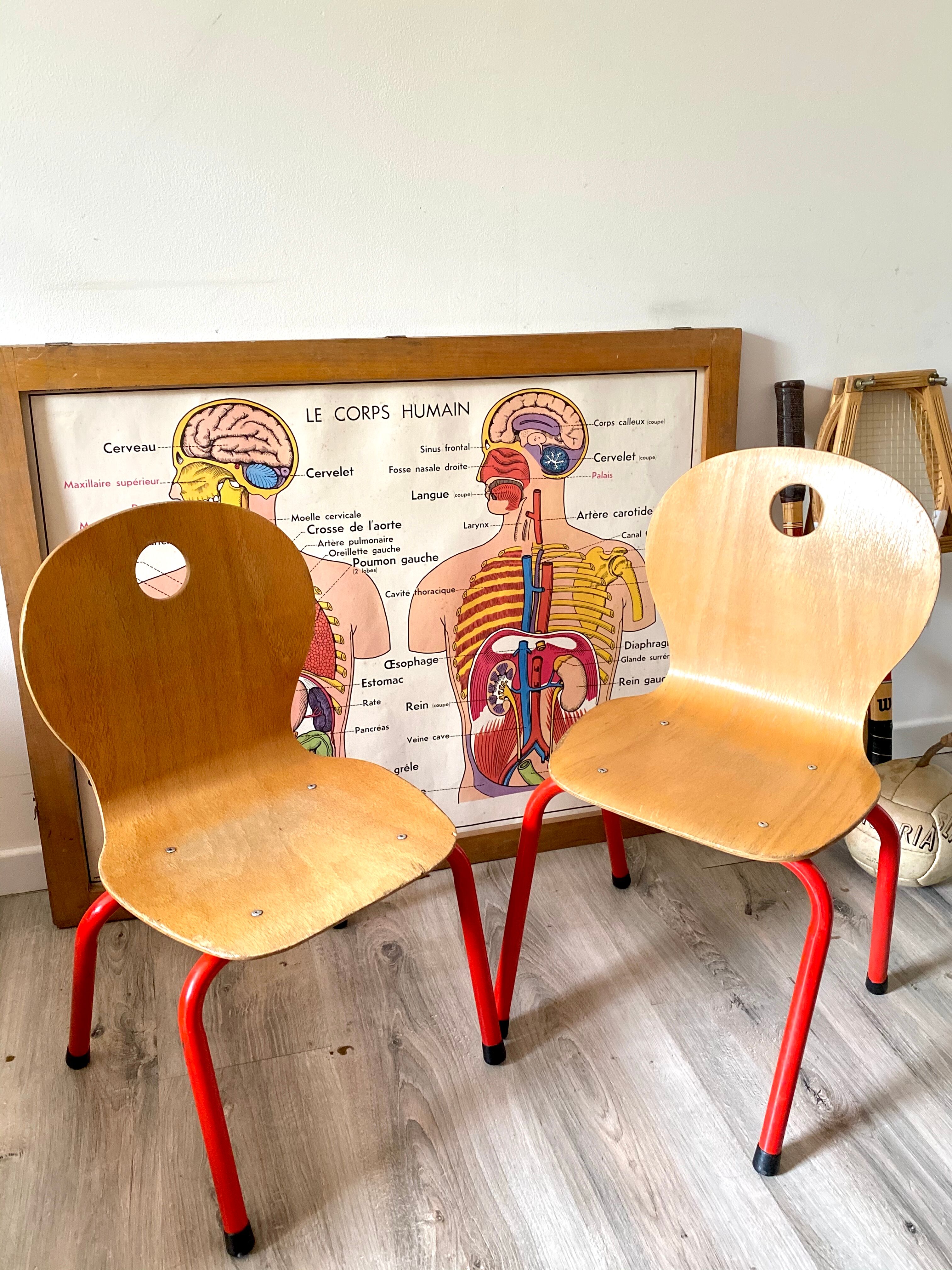 Paire de chaises enfant bois et metal rouge