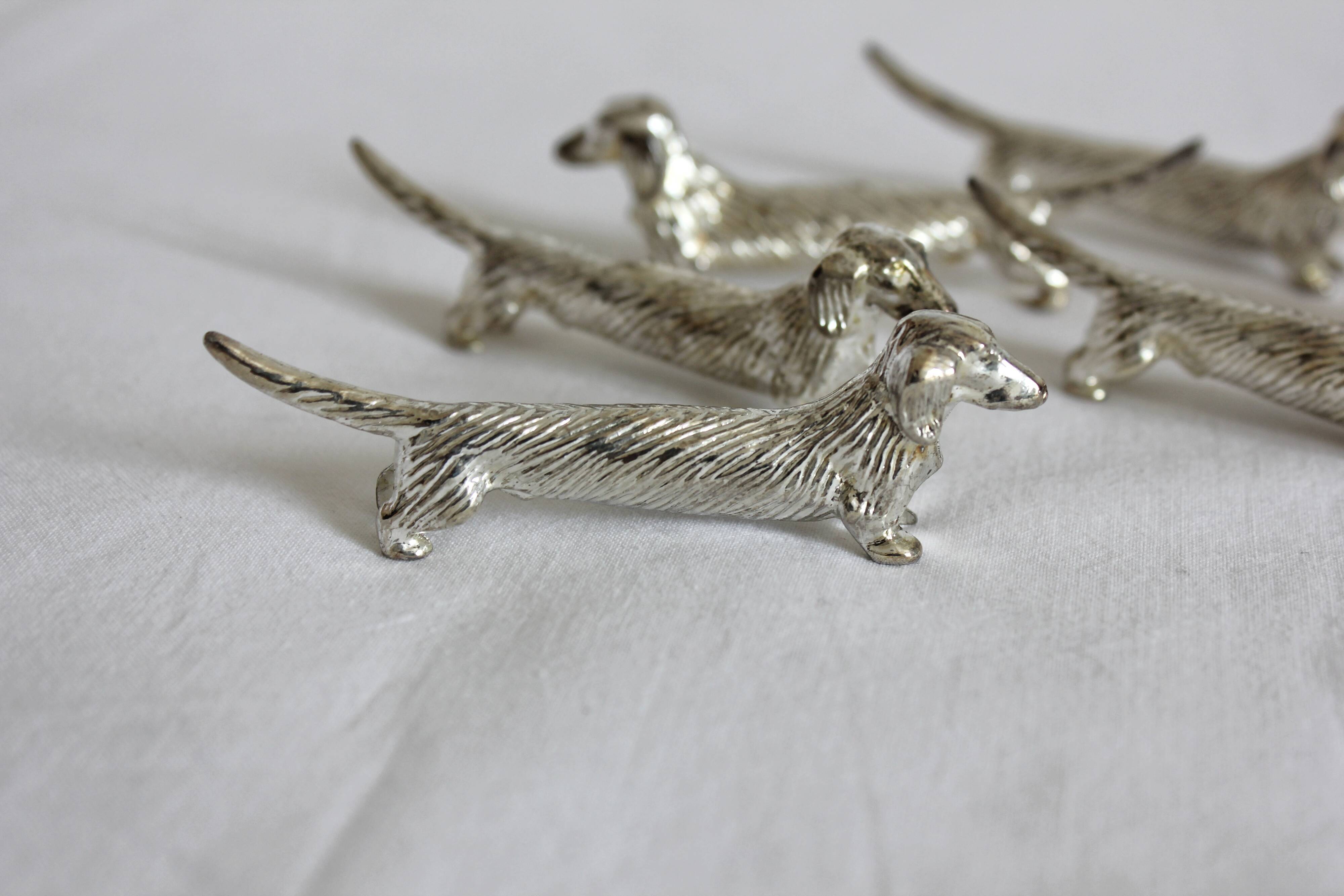 6 dog dachshund knife holders in vintage silver color metal