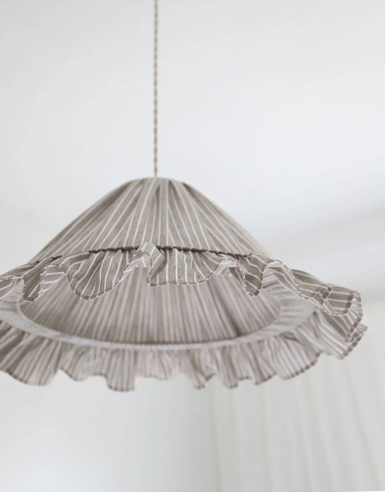 Suspension Emilia, pleated lampshade with frills, olive stripes