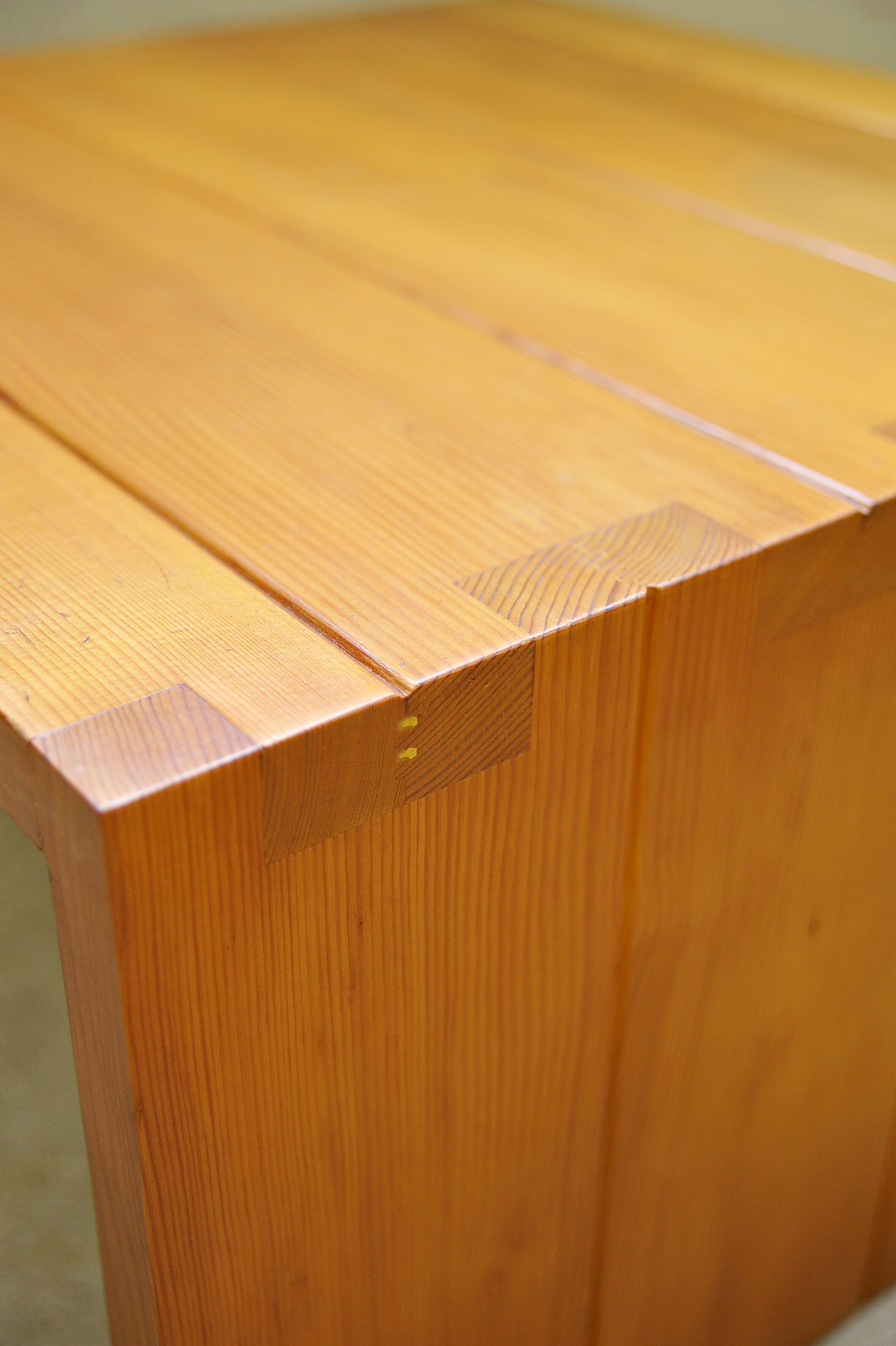 Maison Regain solid pine coffee table 70