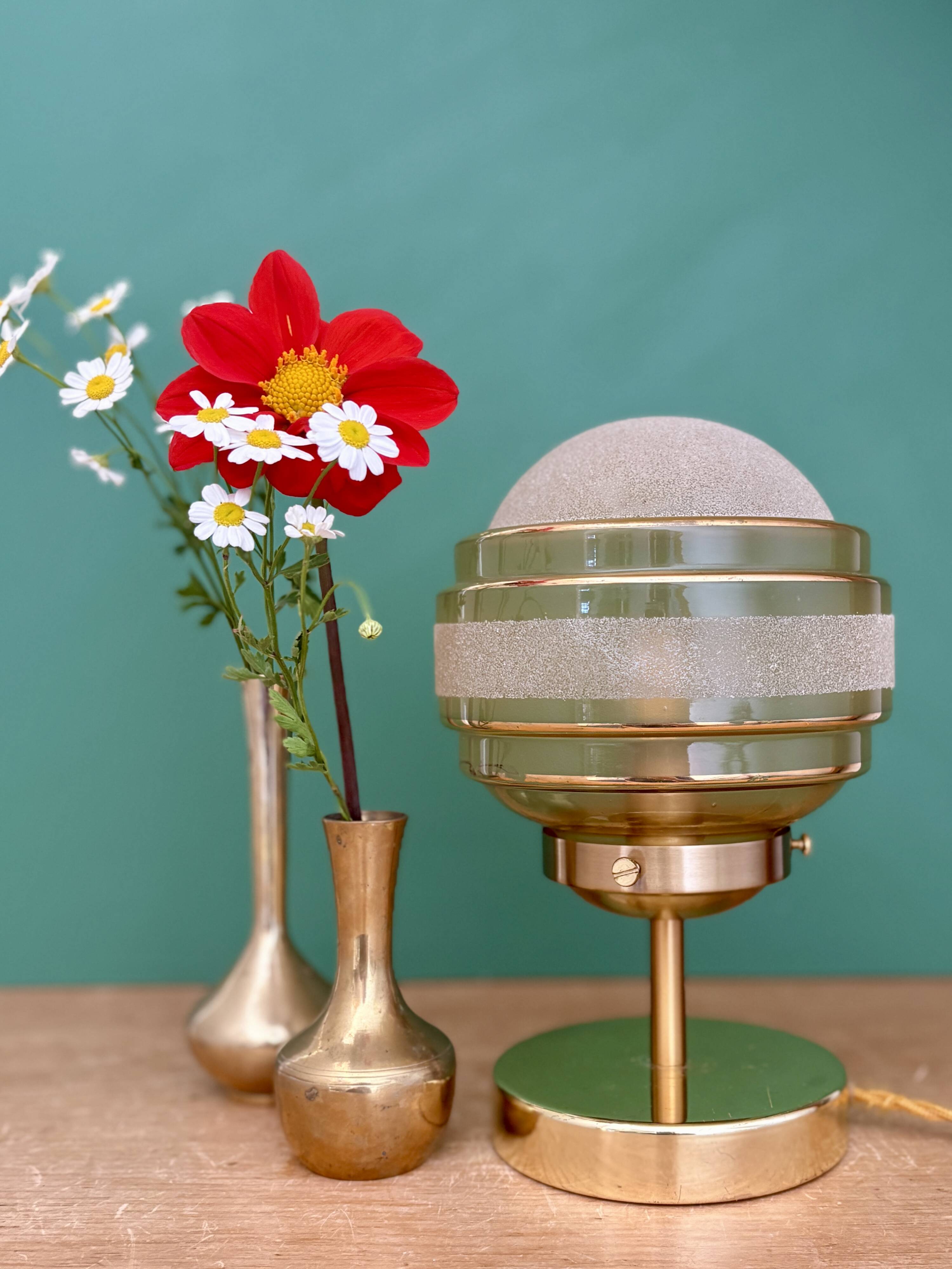 Vintage globe table lamp in frosted yellow and gold glass.
