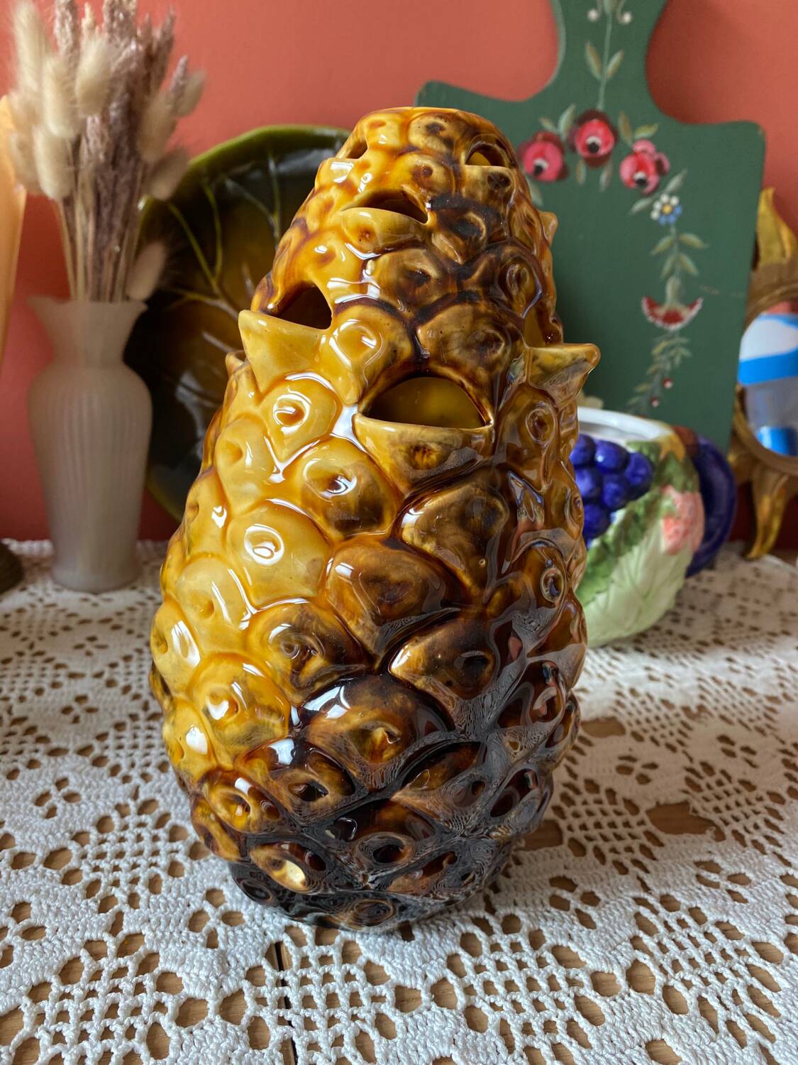Pineapple slip vase