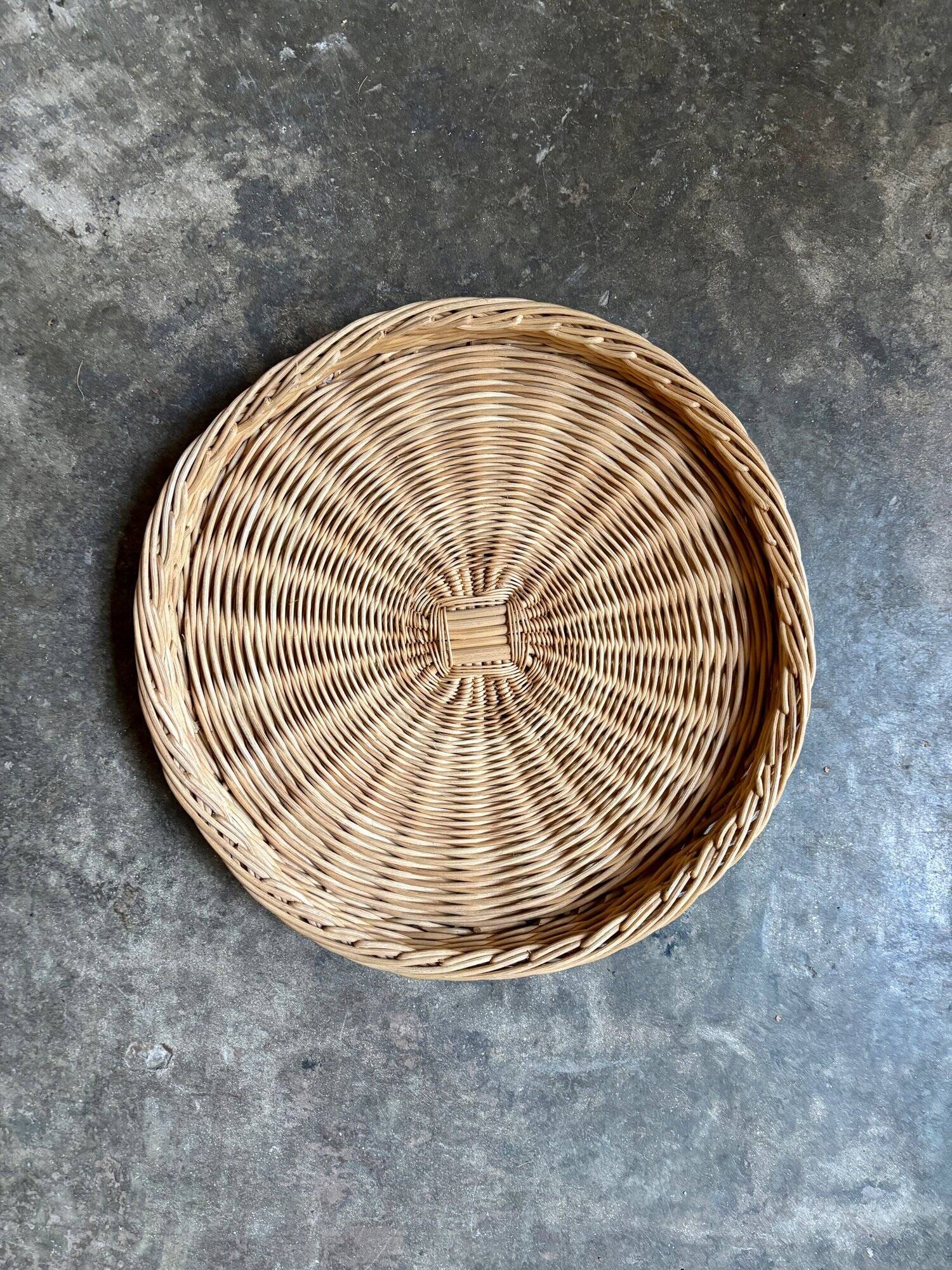 Woven wicker tray ⌀ 40 cm