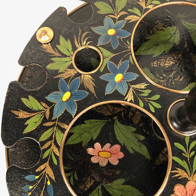 Liquor cabaret in 19th century painted sheet metal, carafes and glasses attributed to the Creusot crystal factory