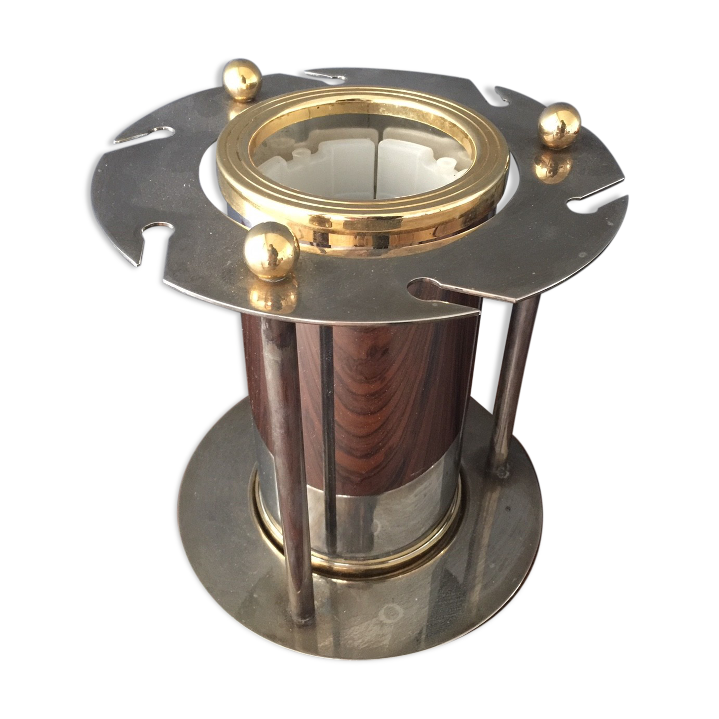 Wine or champagne cooler with door glasses