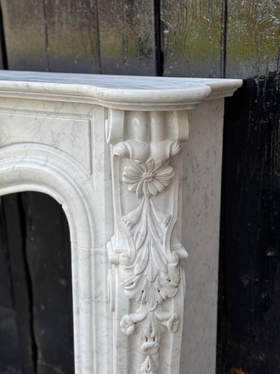 Louis XV Style Fireplace in Carrara Marble, Circa 1980