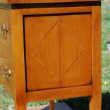Louis XVI-style dresser with a marquetry fillet decoration