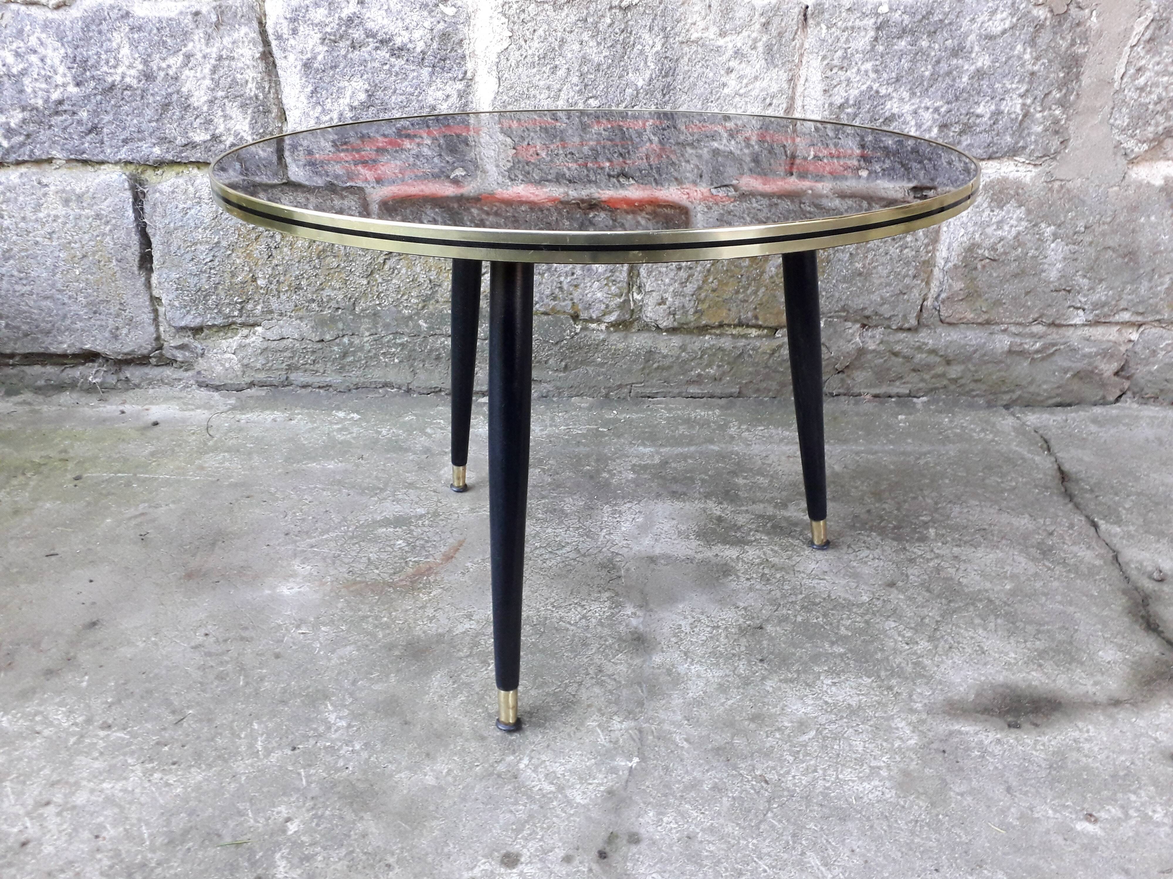 Vintage coffee table spindle legs