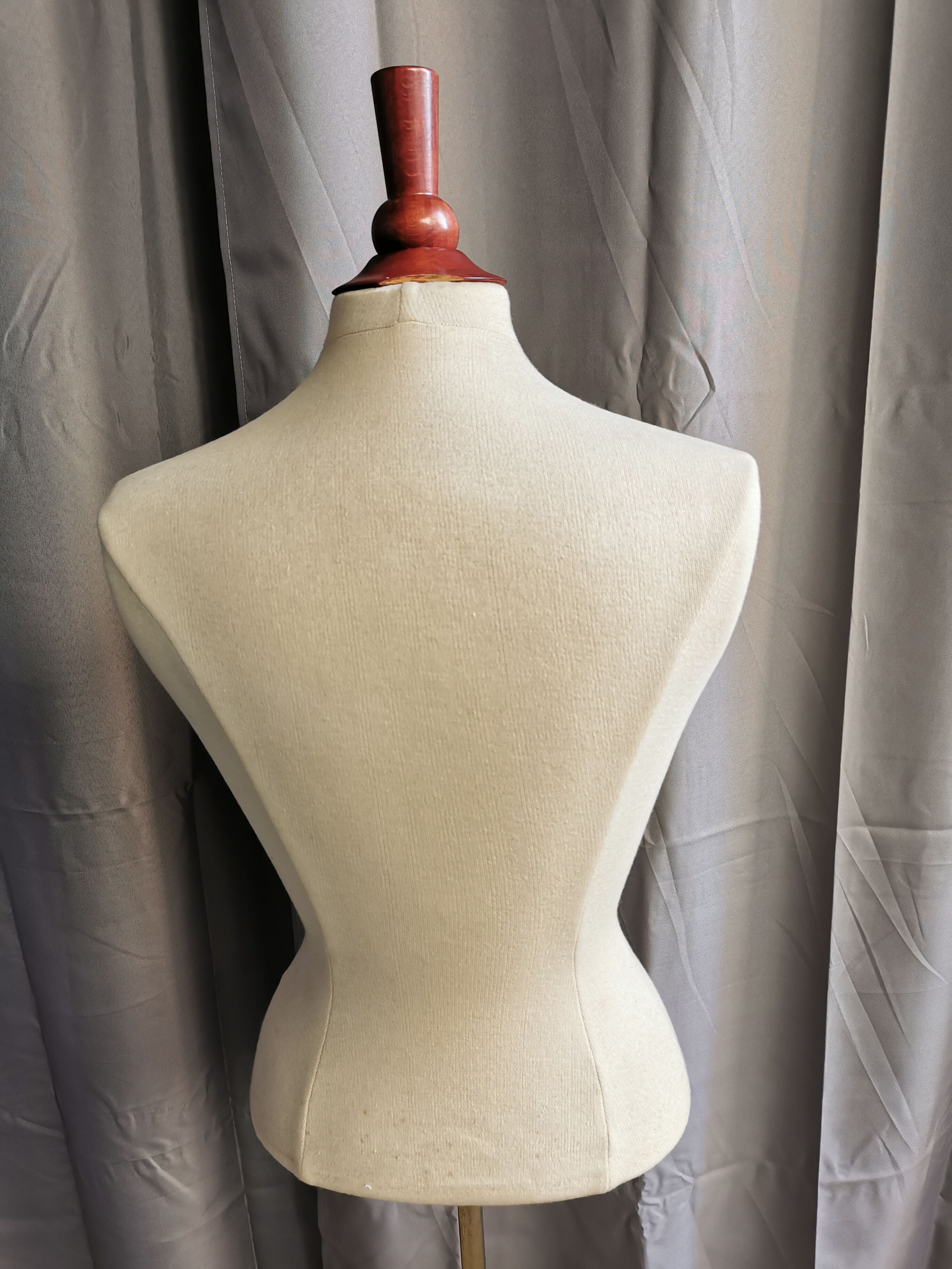Mannequin vintage "buste de femme sur pied"