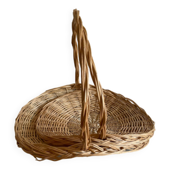 Set of two beige baskets