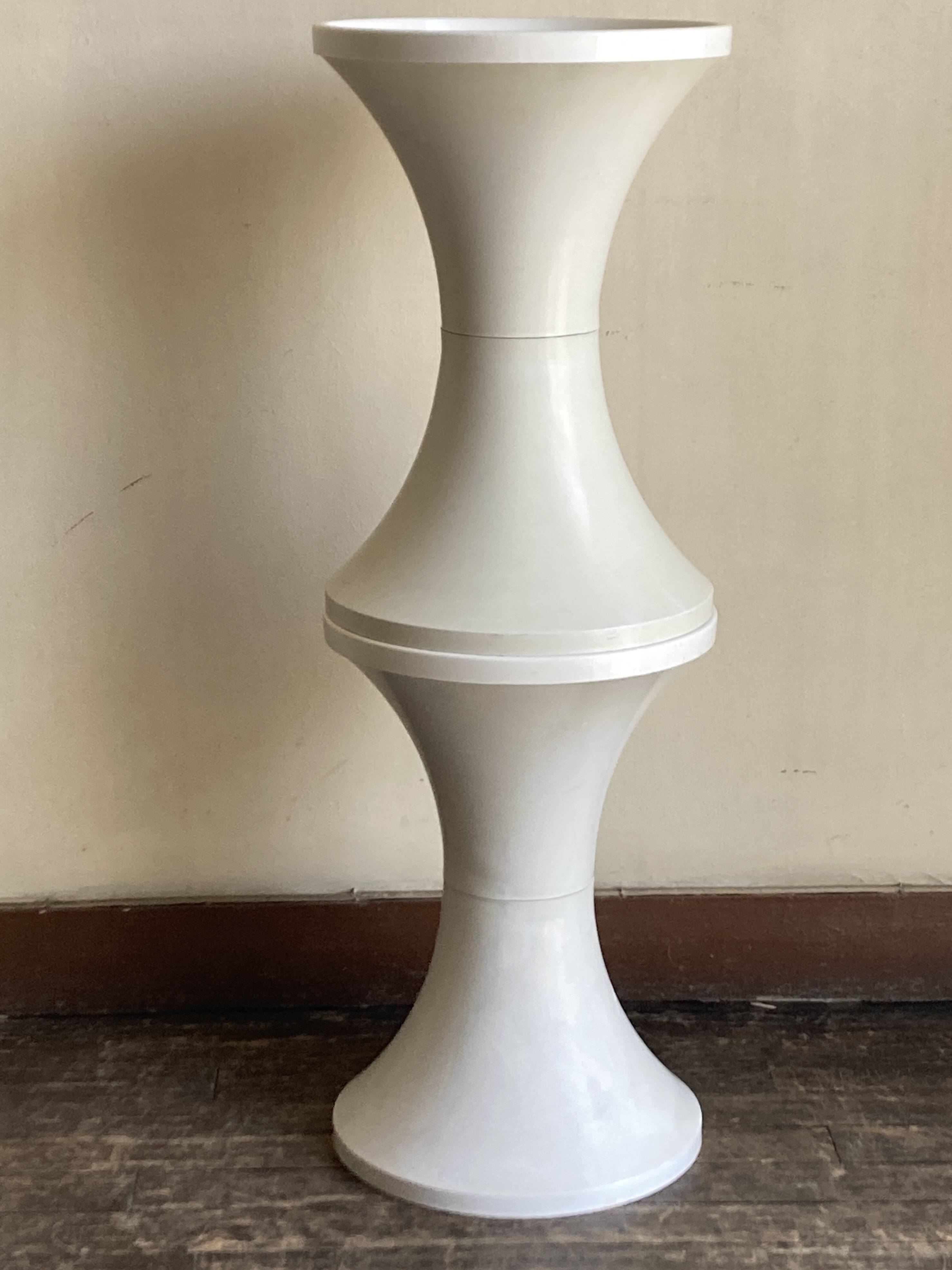 Pair of bedside tables 1970 Space Age in white ABS