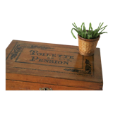 Wooden box pension's toilet, 1920