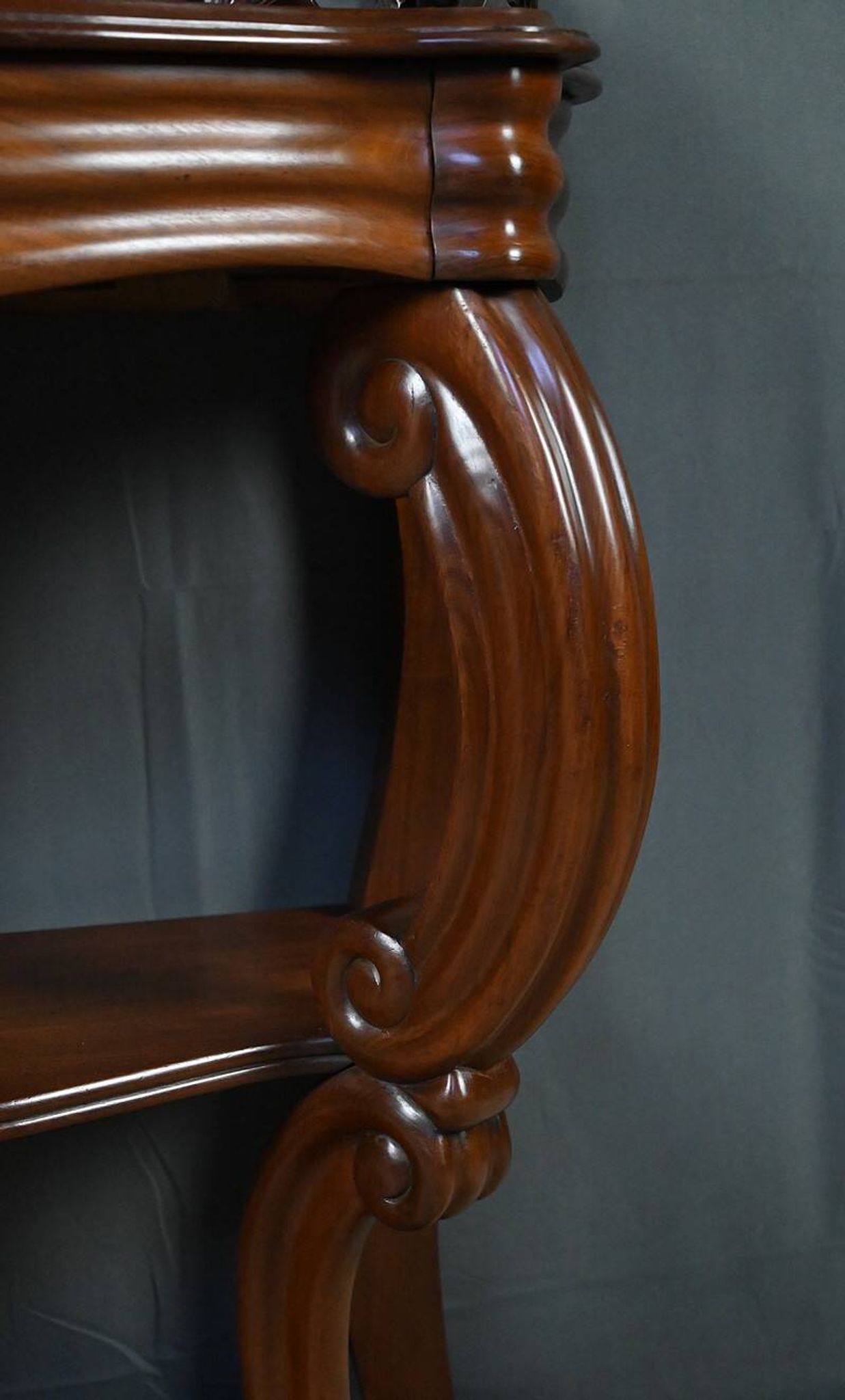 Mahogany console, Napoléon III period – 2nd half of the 19th century