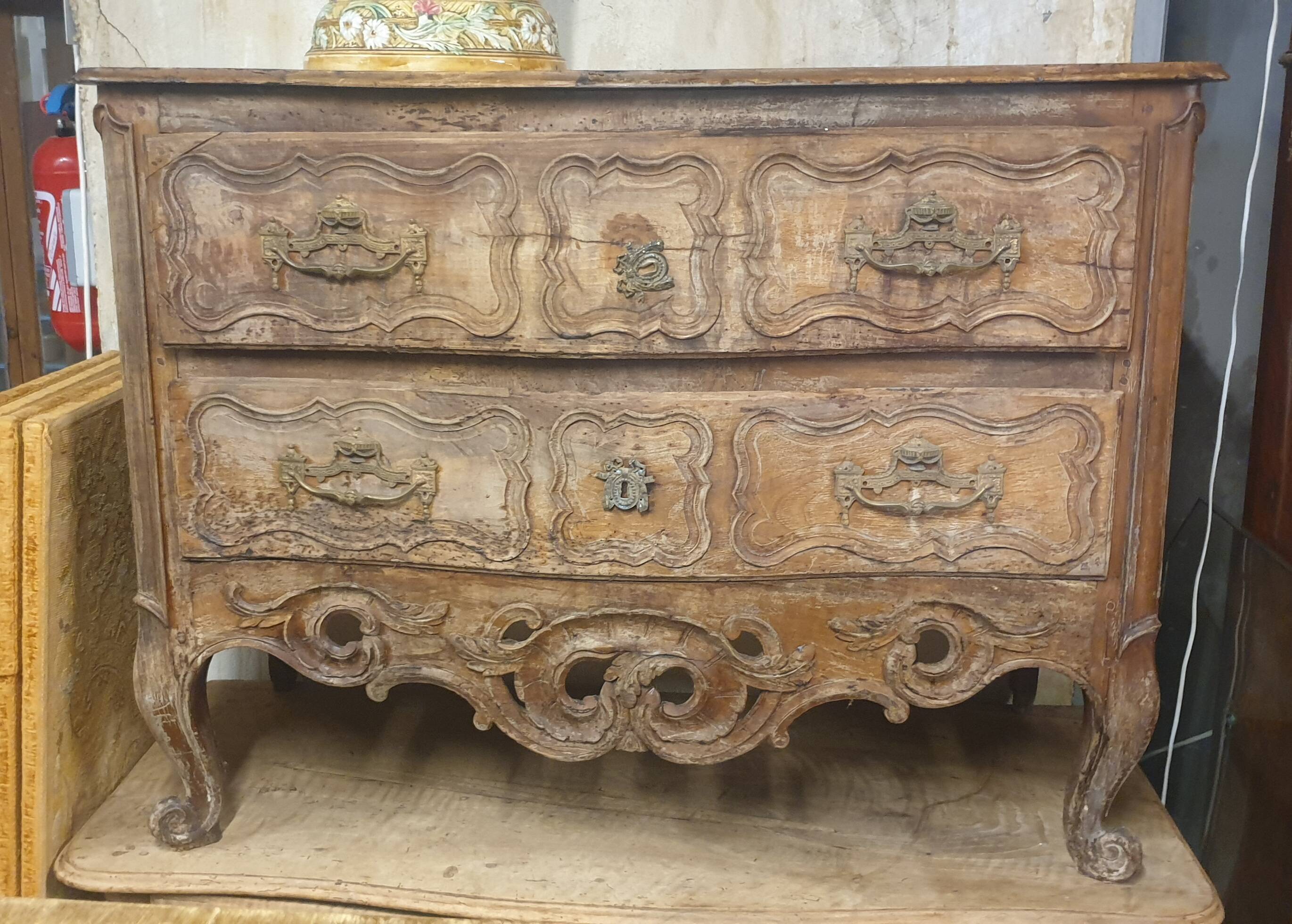 18th Century Provençal Commode in natural wood