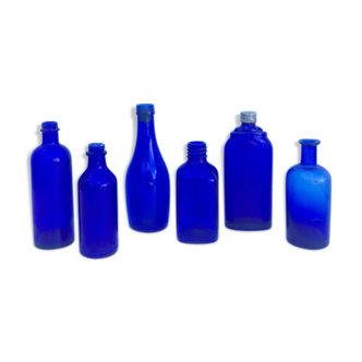 Set of 6 blue vases