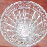 Vase ancien en verre ciselé