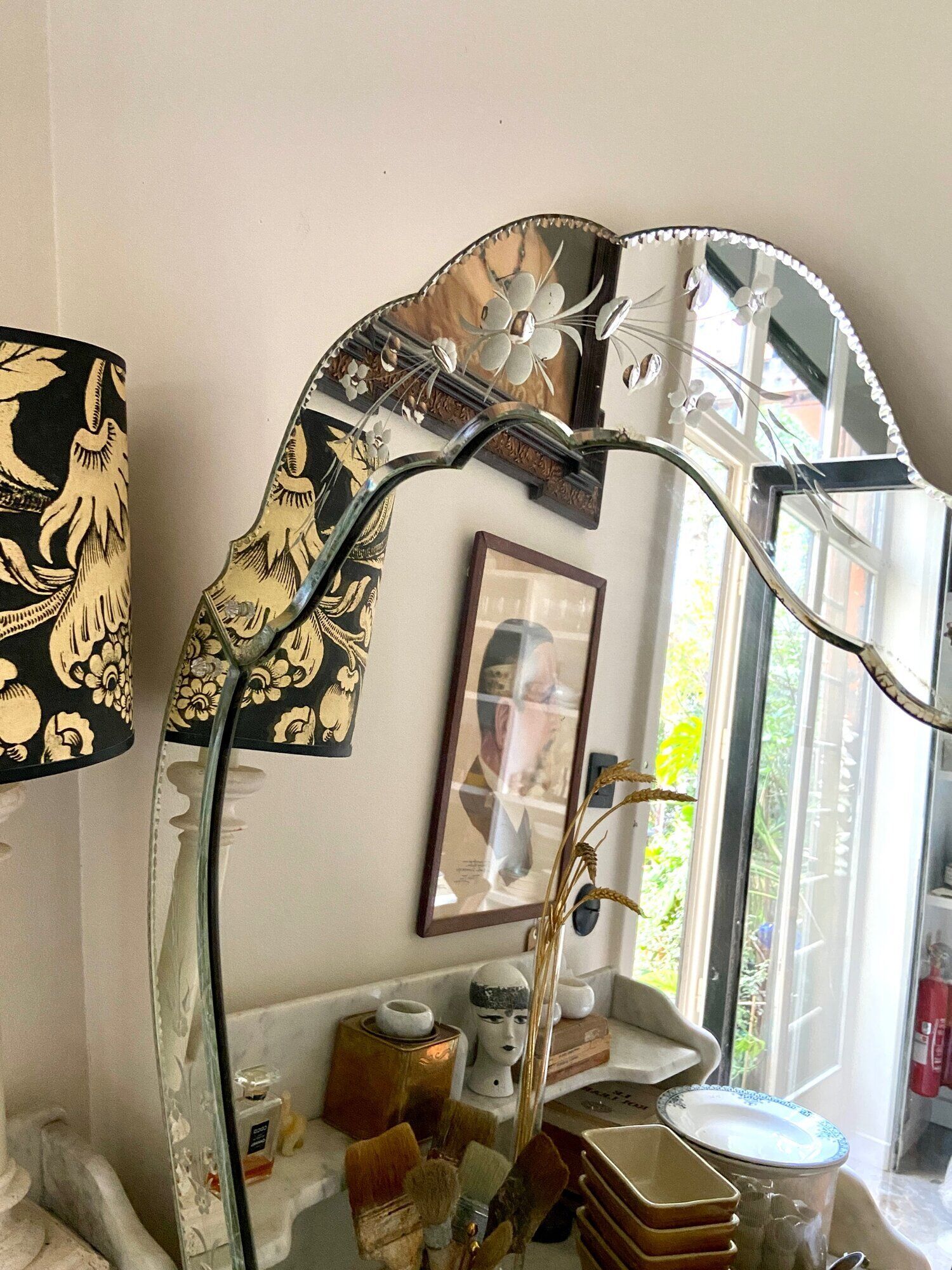 Venetian mirror 84 x 58 cm