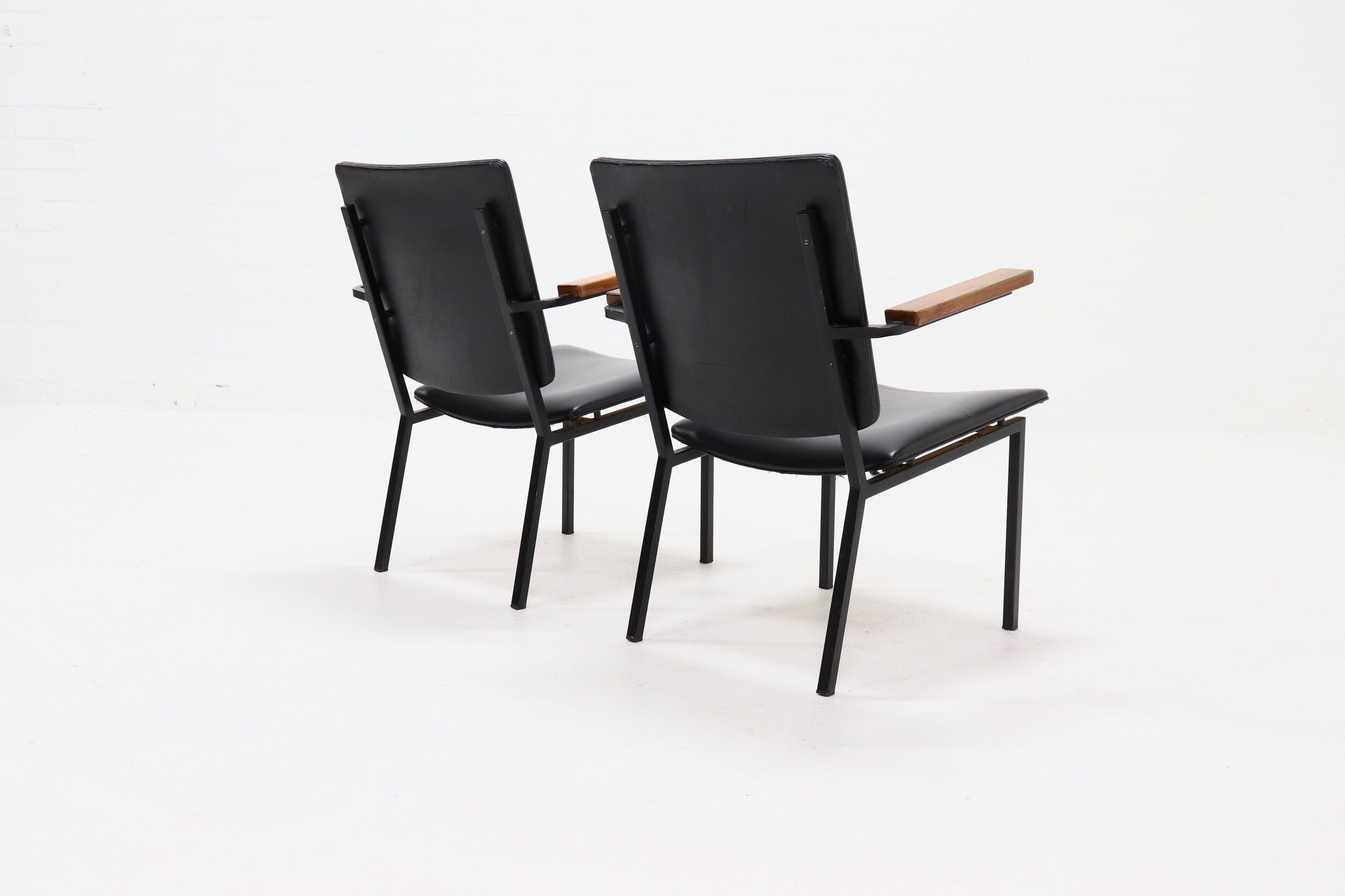 Set of 2 minimalist armchairs dutch design 1960s