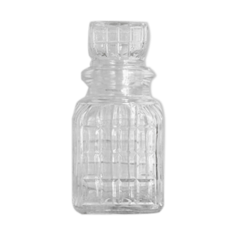 Glass jar