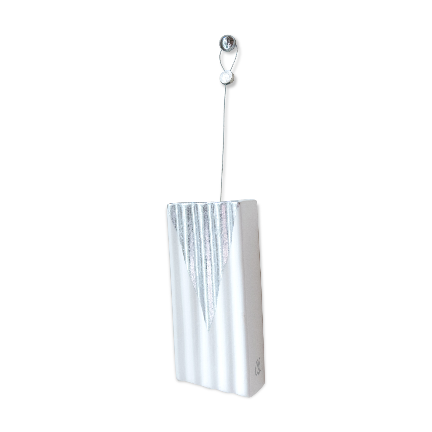 "V" - Wall vase