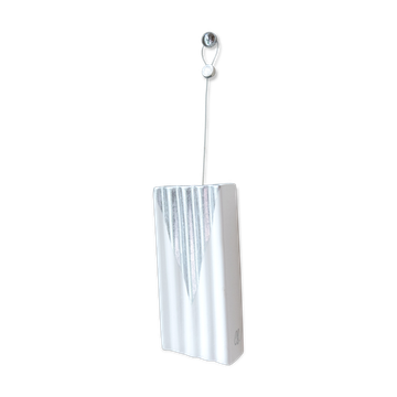 "V" - Wall vase