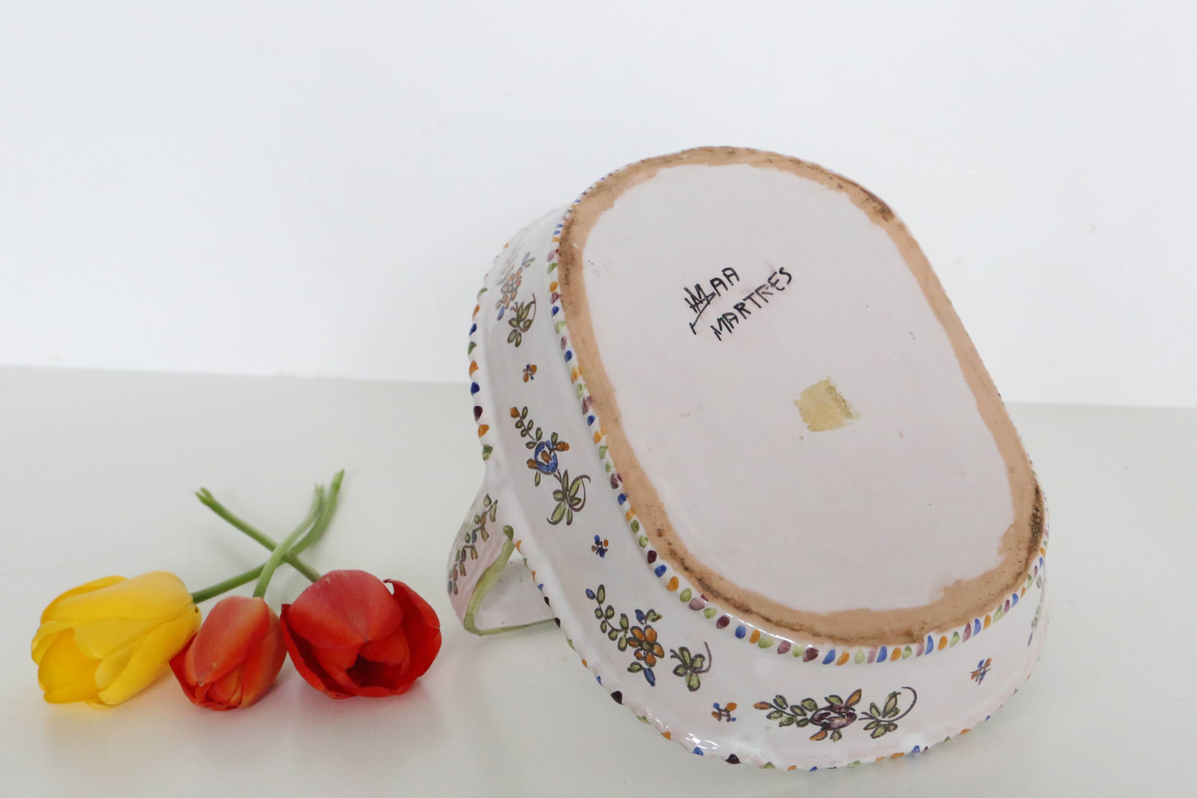 Ceramic basket of Martres Tolosane, hand painted