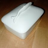 Butter dish