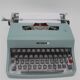 Machine à écrire Olivetti Lettera 32