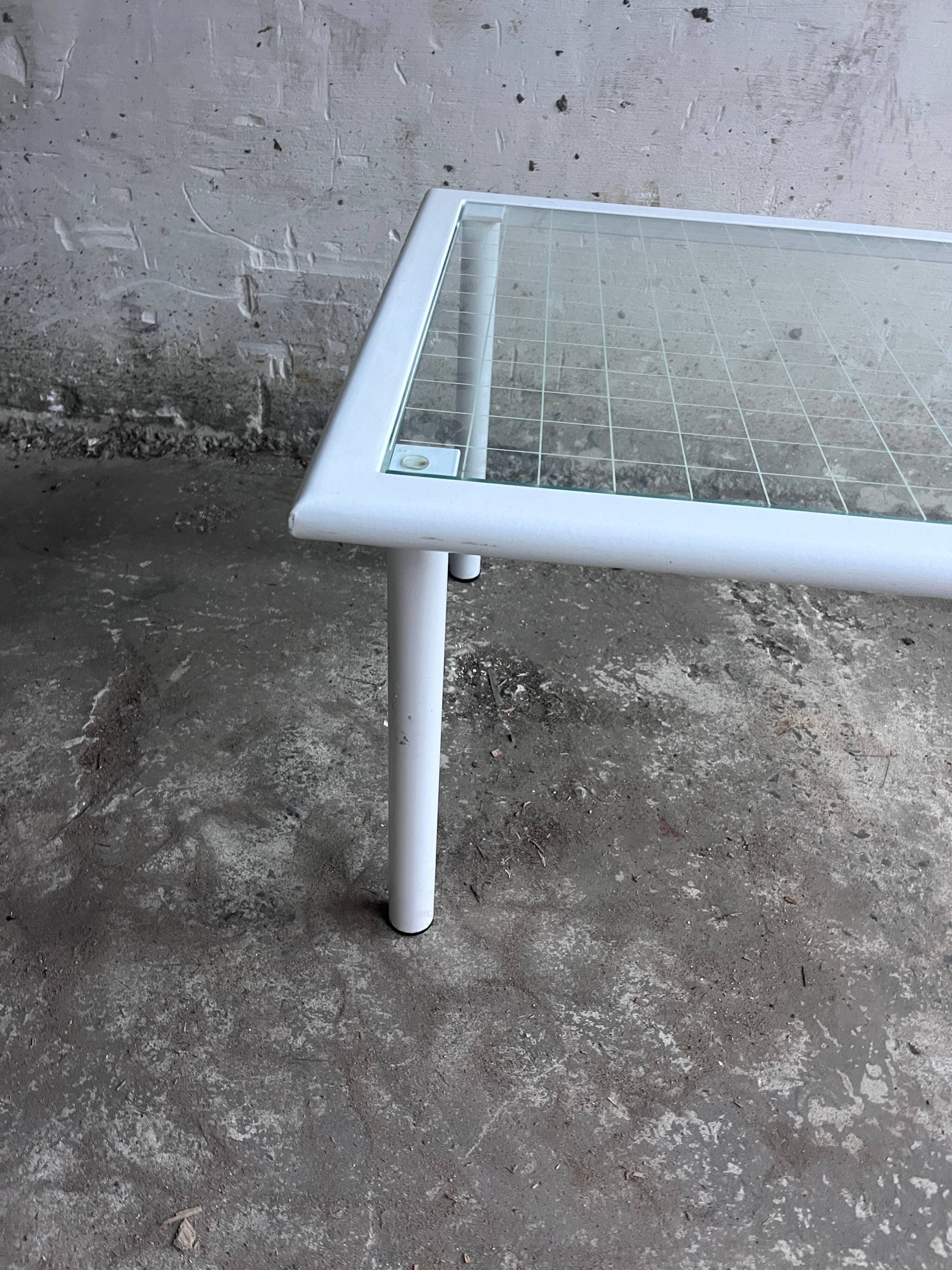 Vintage Italian coffee table by Fly Line, 1980s.