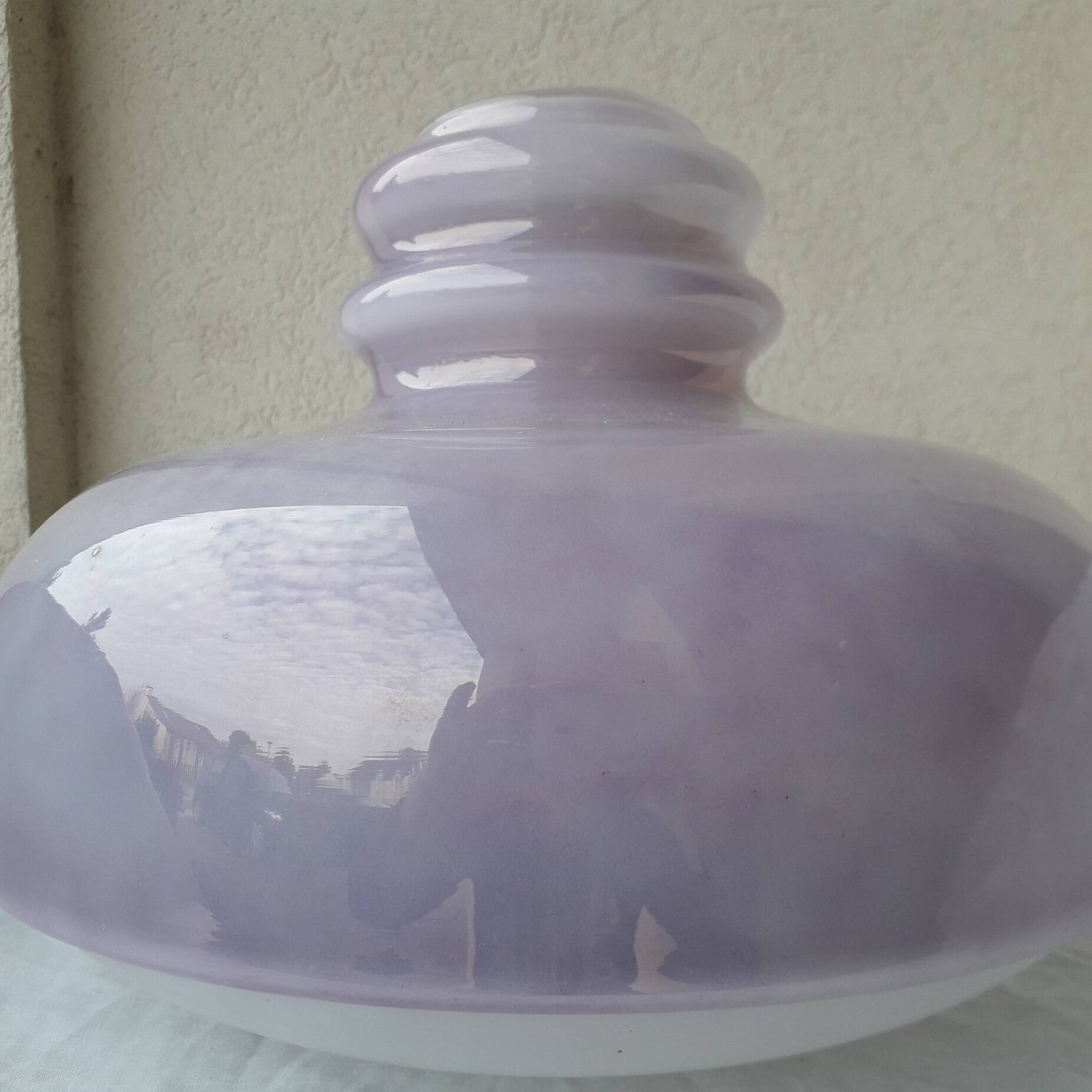 Glass pendant light