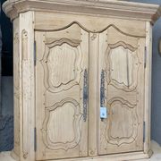 Louis XV buffet in raw wood