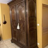 Armoire Sud-ouest XVIII en noyer