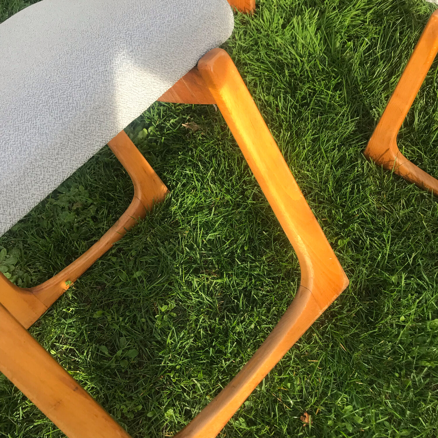 4 vintage 1970 chairs in blond beech