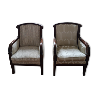 Pair of shepherdess chairs