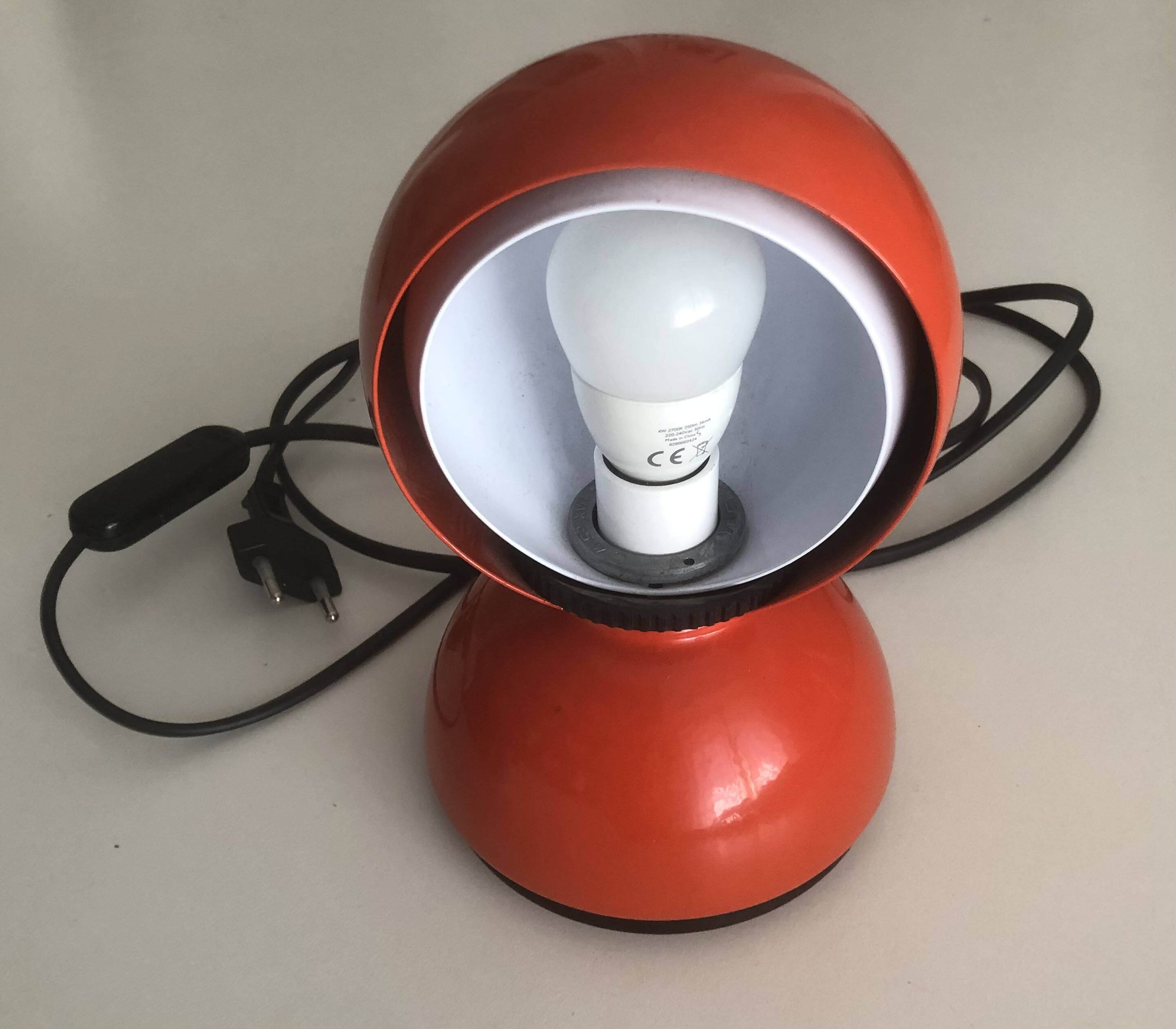Lampe de table Eclisse Artemide Magistretti orange